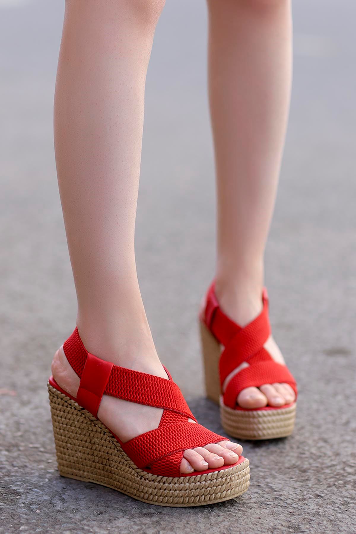 Joyje Dolgu Sandalet Kırmızı