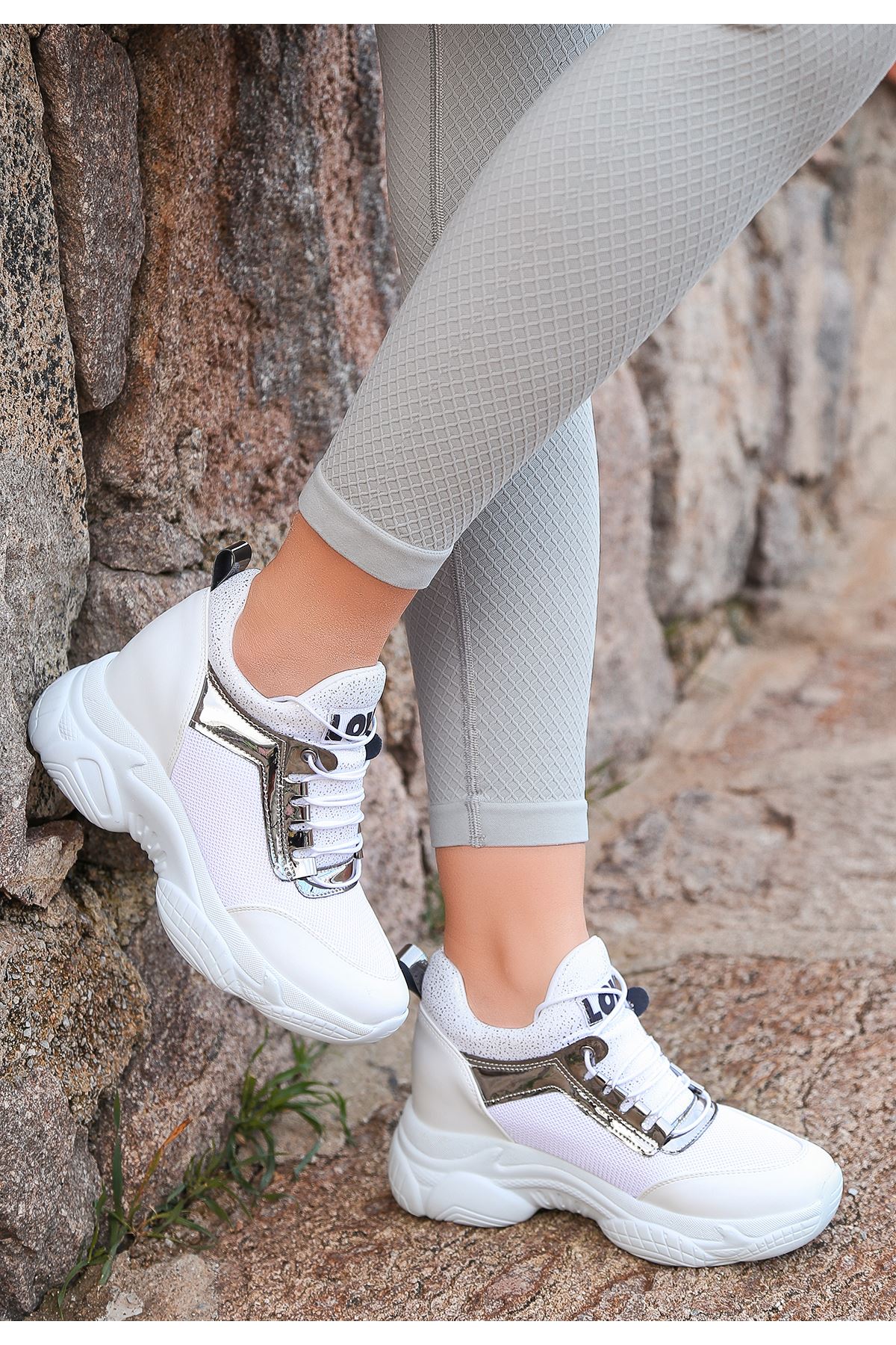 Lovento Gizli Topuk Spor Ayakkabı Anorak Beyaz 
