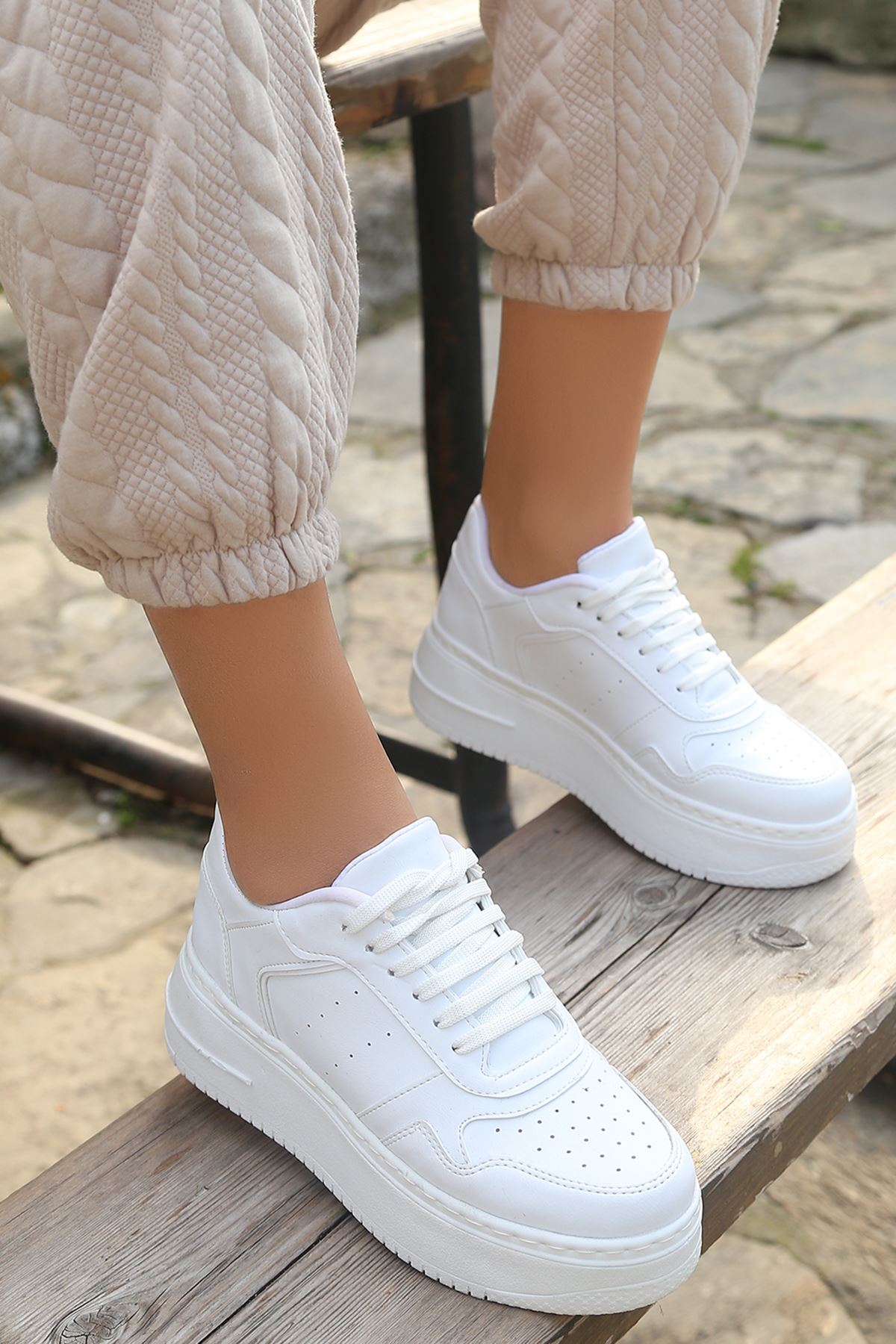 Vanesa Spor Ayakkabı Beyaz