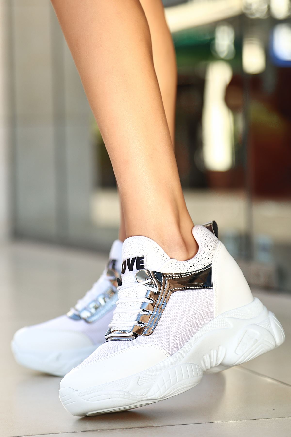 Lovento Gizli Topuk Spor Ayakkabı Anorak Beyaz 