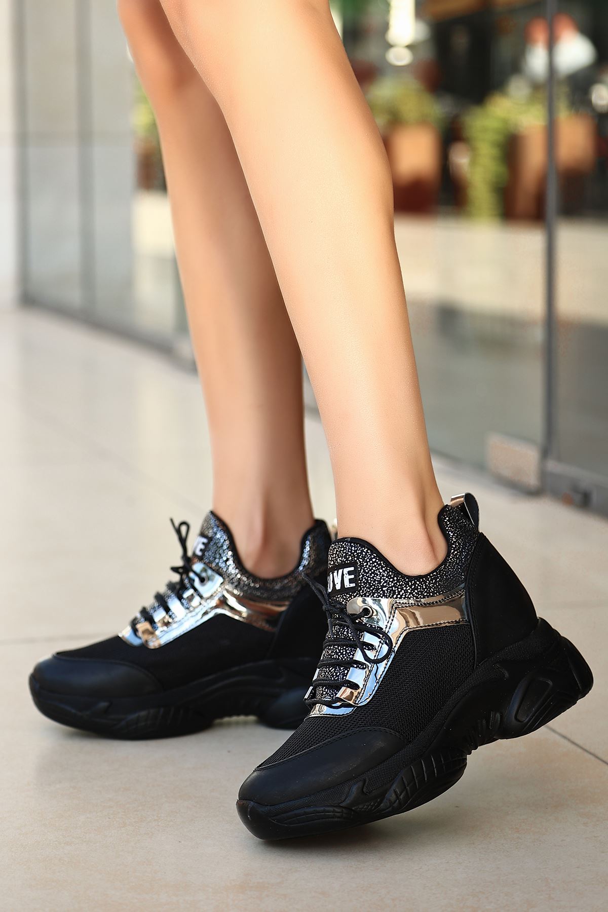 Lovento Gizli Topuk Spor Ayakkabı Siyah Anorak