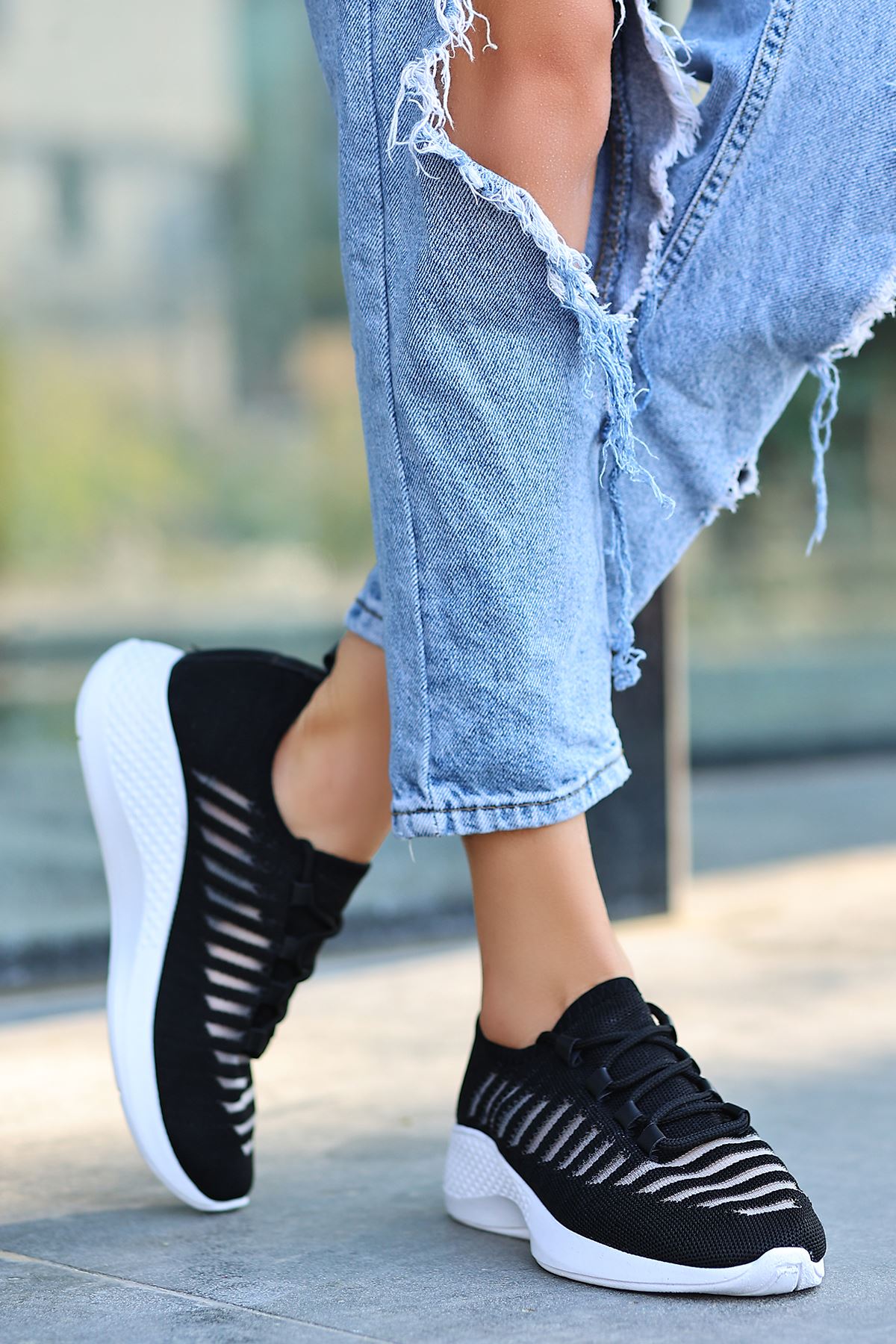  Dina Triko Spor Ayakkabı Siyah Beyaz Taban